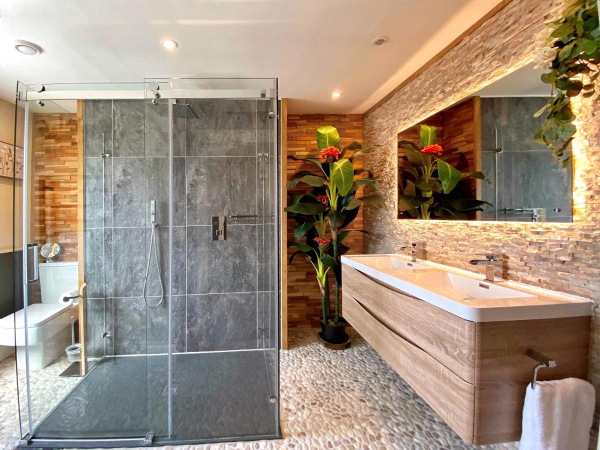 Hambrook House Canterbury - New Luxury Guest House With Espa Spa Complex Exterior photo