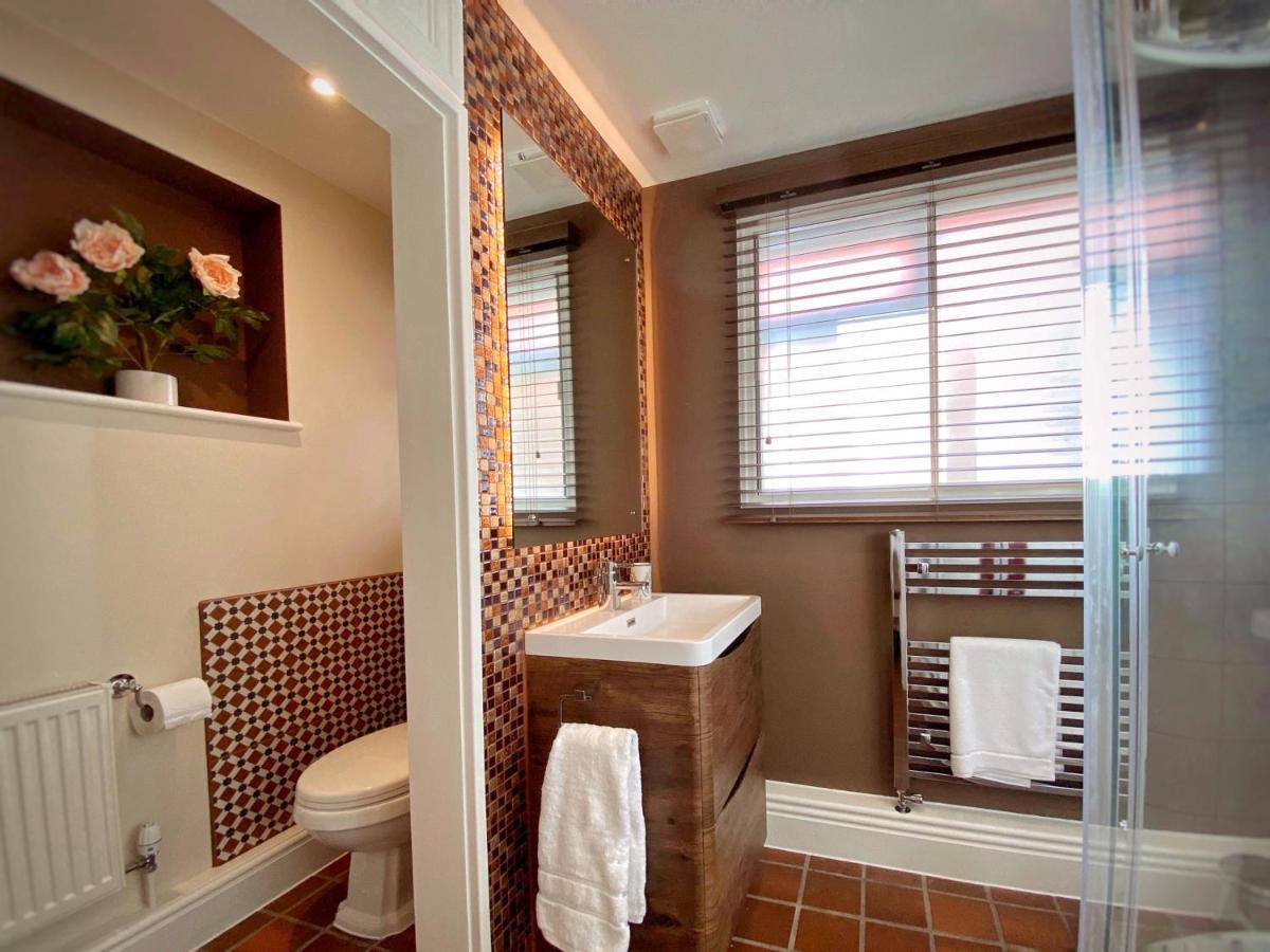 Hambrook House Canterbury - New Luxury Guest House With Espa Spa Complex Exterior photo